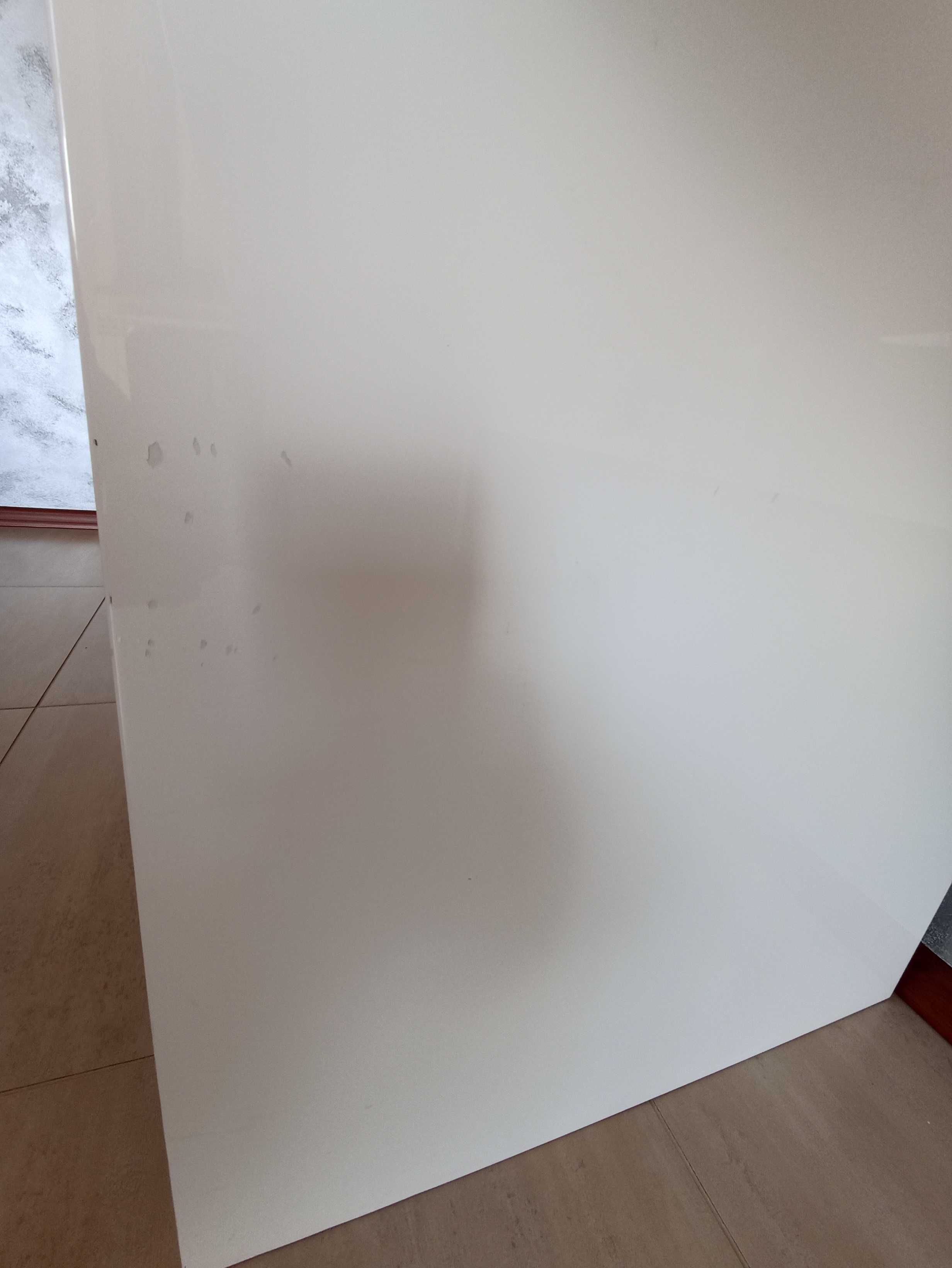 Biurko 160 cm×65 cm, masywne, biały lakier