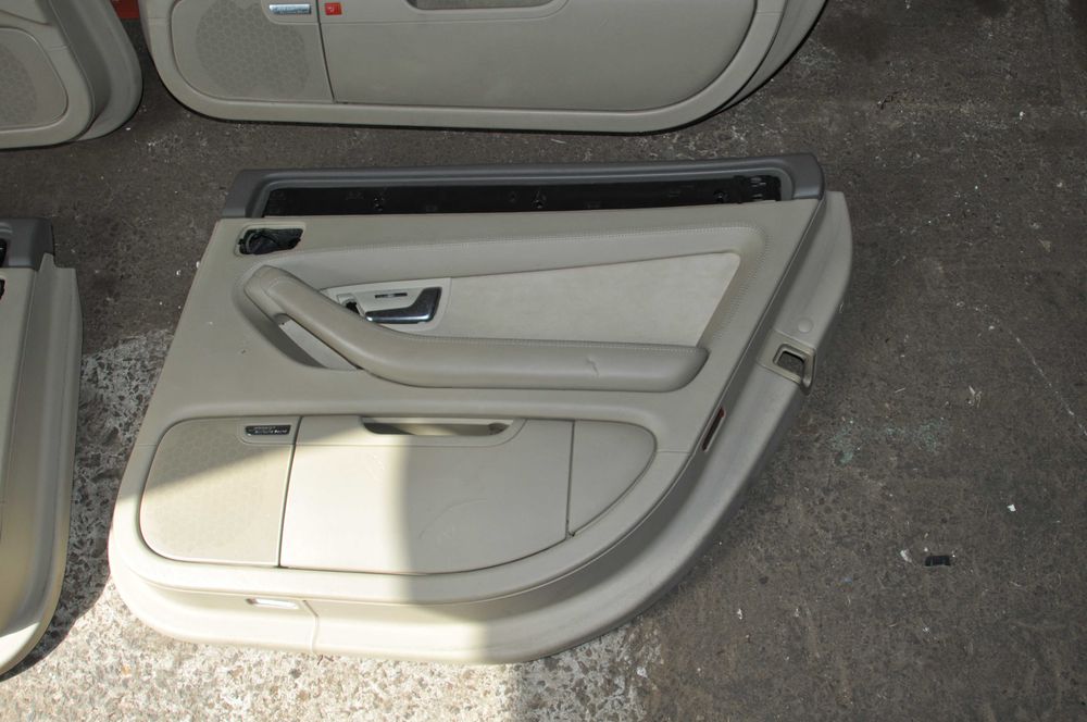 Audi A8 d3 карта карты в салон комплект 4шт белые