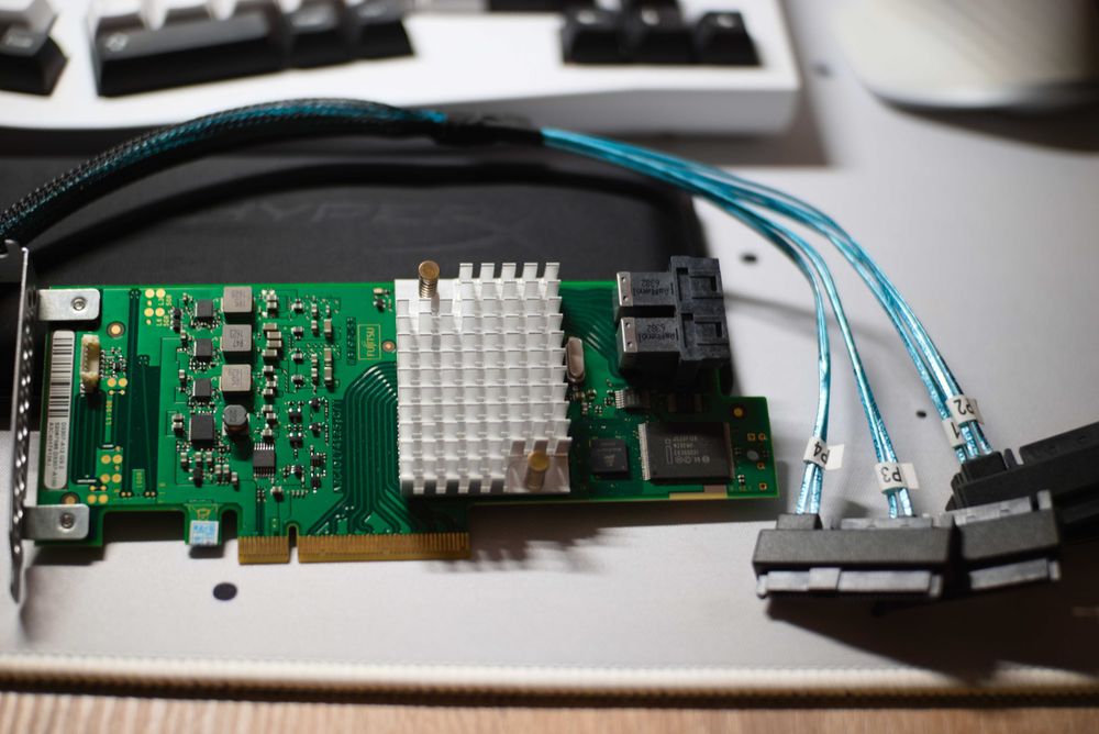 Контролер RAID Fujitsu PRAID CP400i LSI 9341-8I 12Gb/s