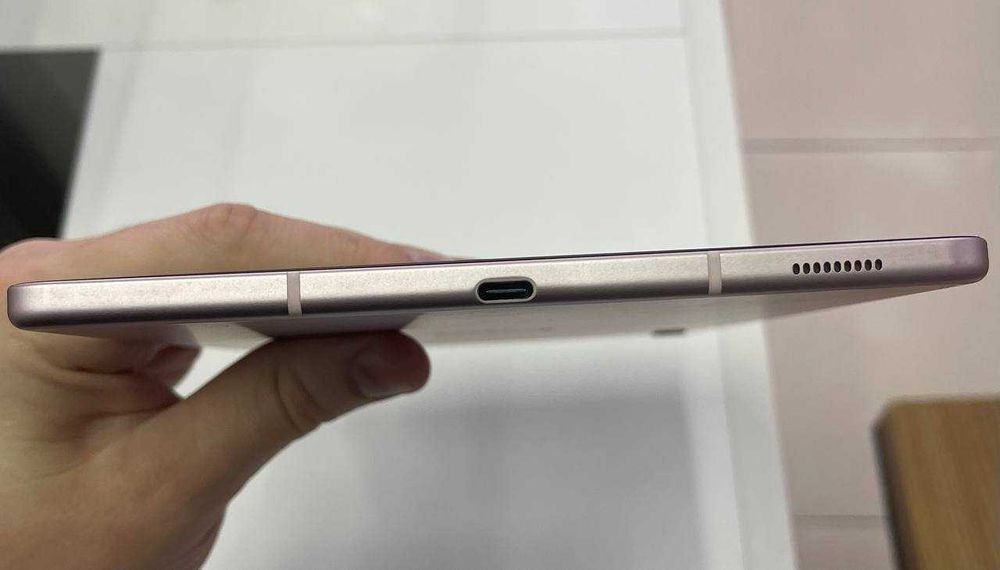 Планшет Samsung Tab S6 lite (SM-P610) не вмикається