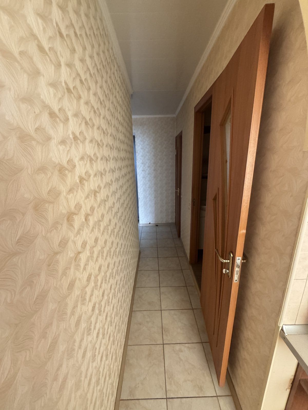 Сдам 2 кв Салт. Шоссе Класс, ТРК Украина 5500 гр.