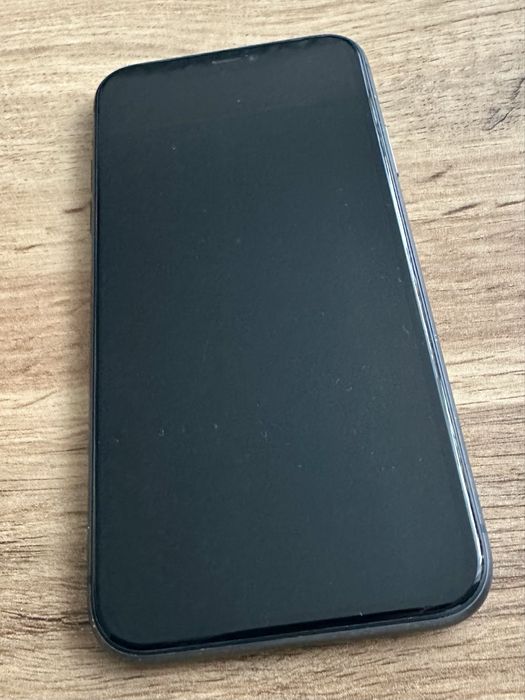 Iphone 11 128 b.dobry stan bat 77% przygotowany