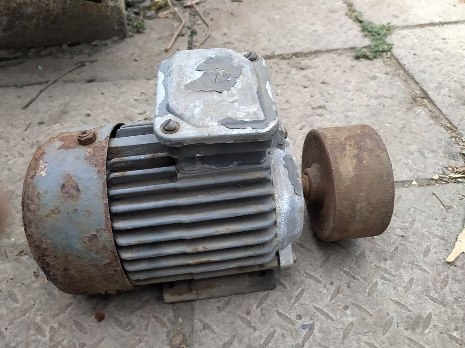 Електродвигун,до!