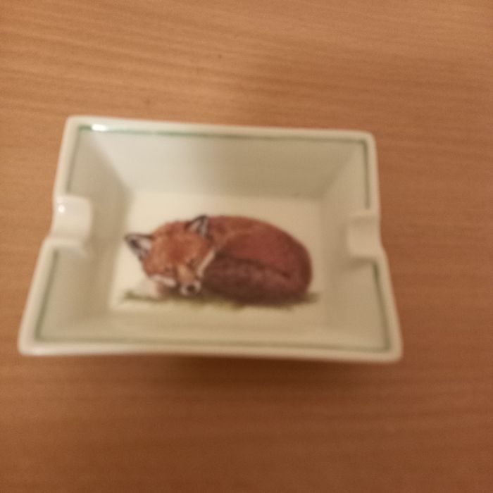 Porcelana popielniczka