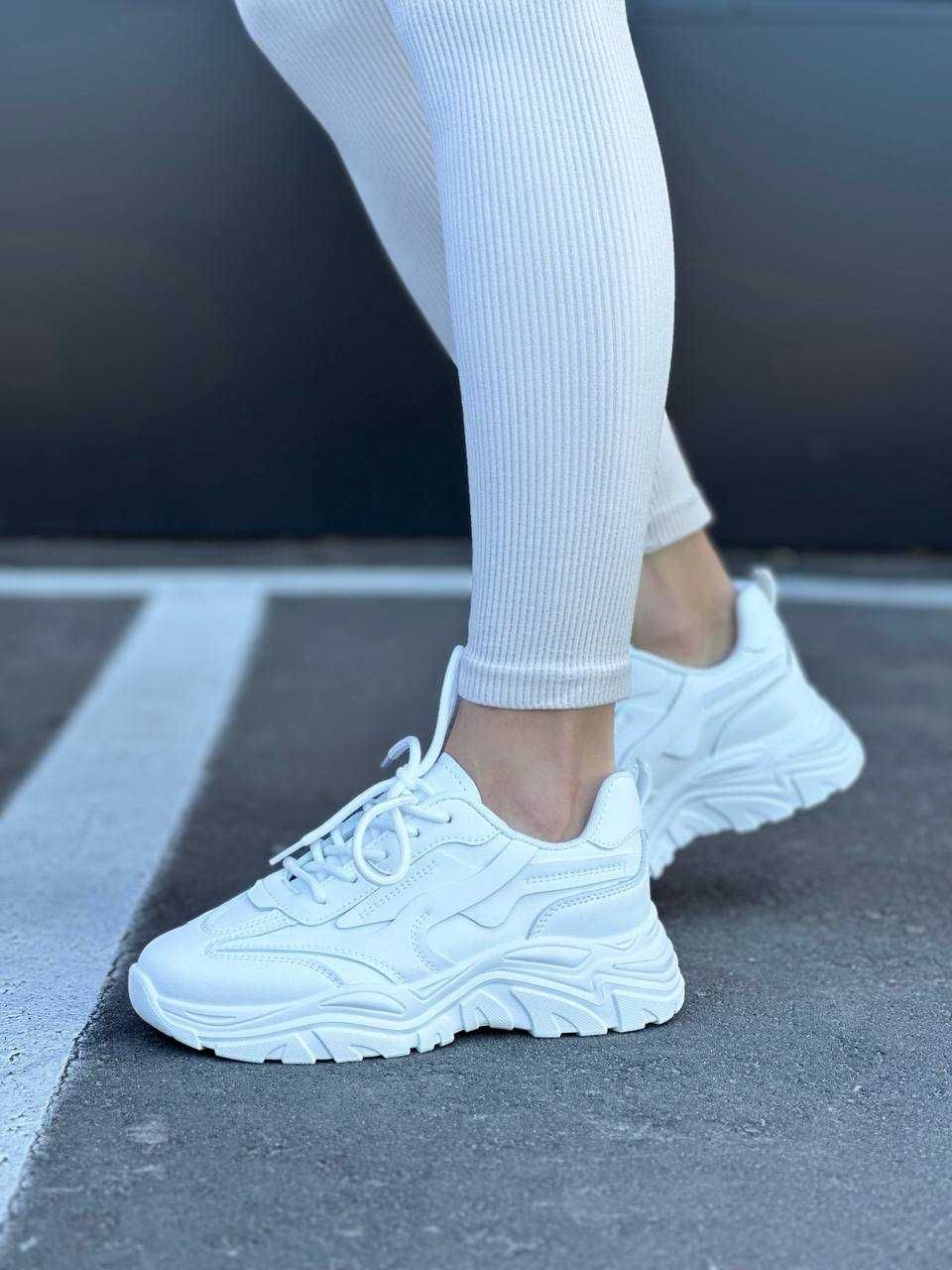 Новинка! Жіночі кросівки білого кольору
