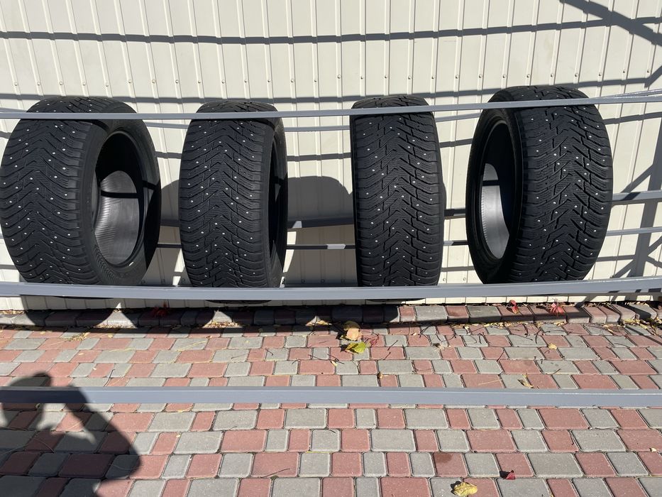 Nokian 275/50/20