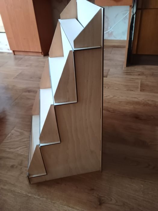 Стелаж дерев'яний рекламна стійка