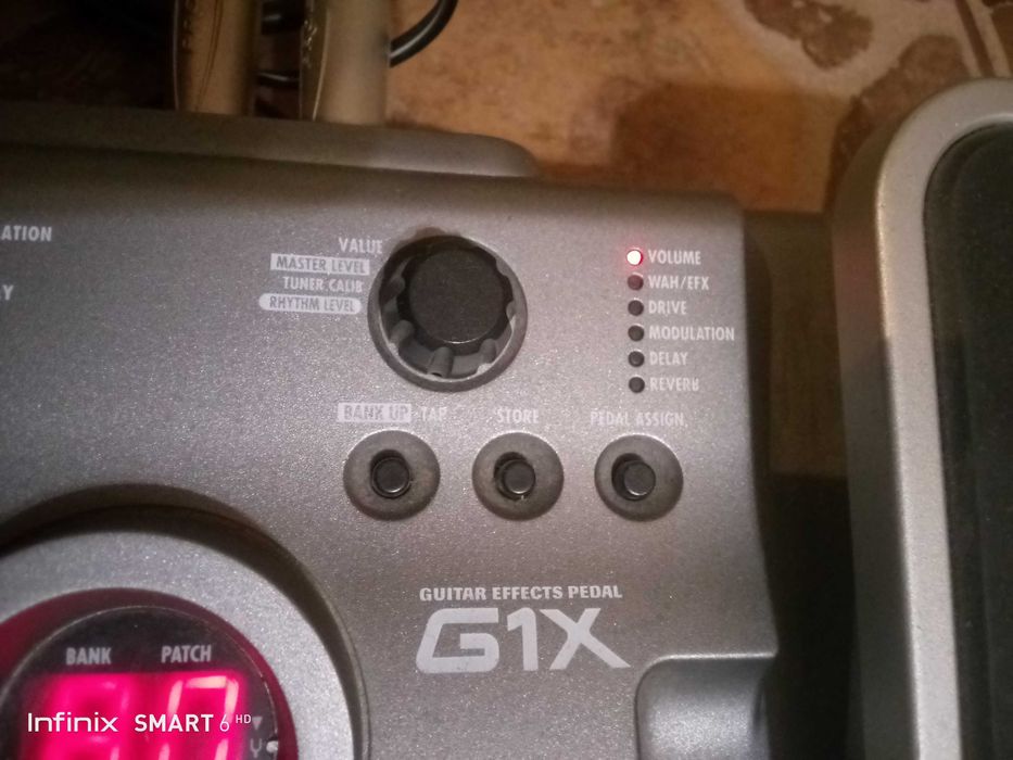 Pedał efekt gitarowy ZOOM G1X + zasilacz + kabel połączeniowy