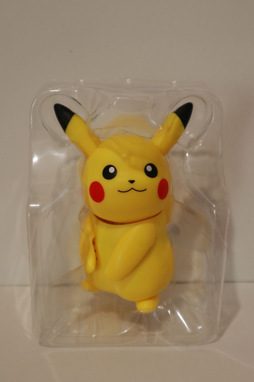 Інтерактивна іграшка Пікачу pokemon Pikachu електронна розмовляє рухає