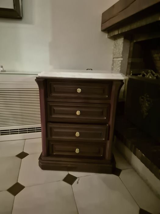 Mesinha de cabeceira