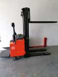 Stacker Toyota BT triplo 4.20m
