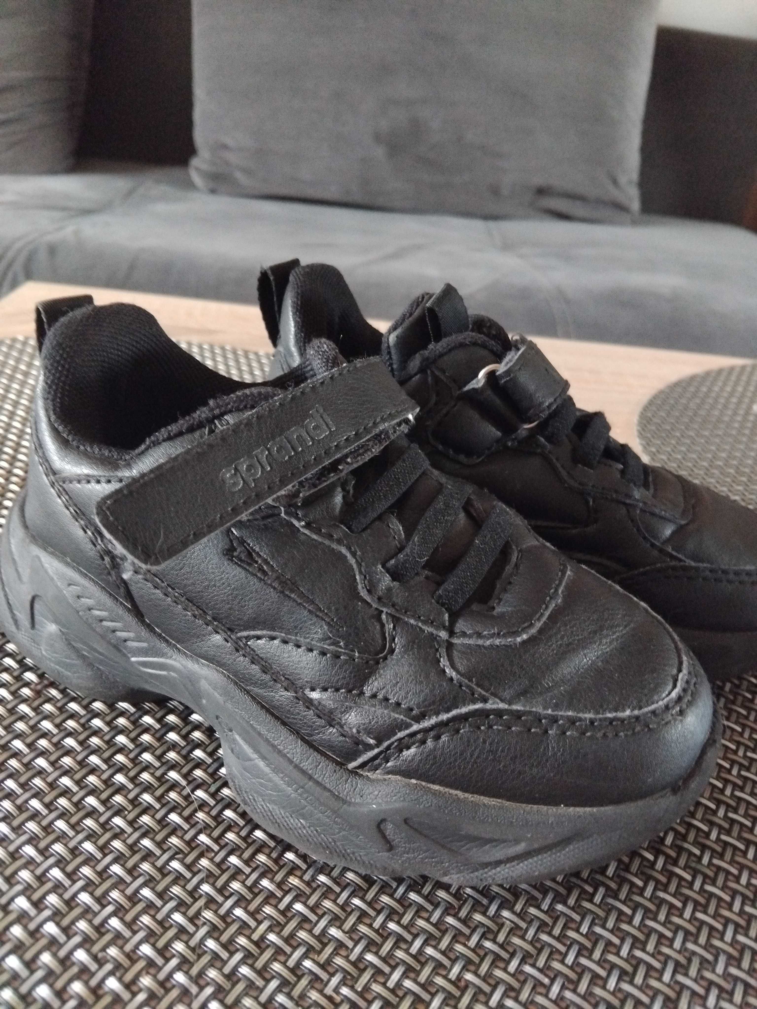 Adidasy chlopiee sprandi plus klapki gratis r.26