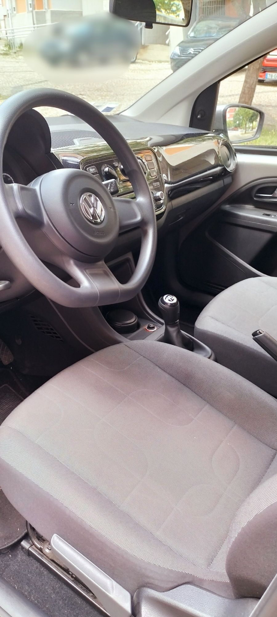 Volkswagen Up 2014