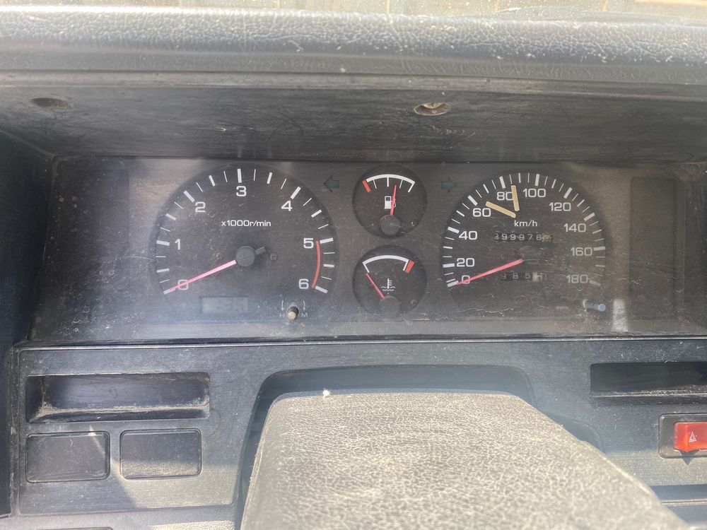 Nissan Pik-up - 4x4