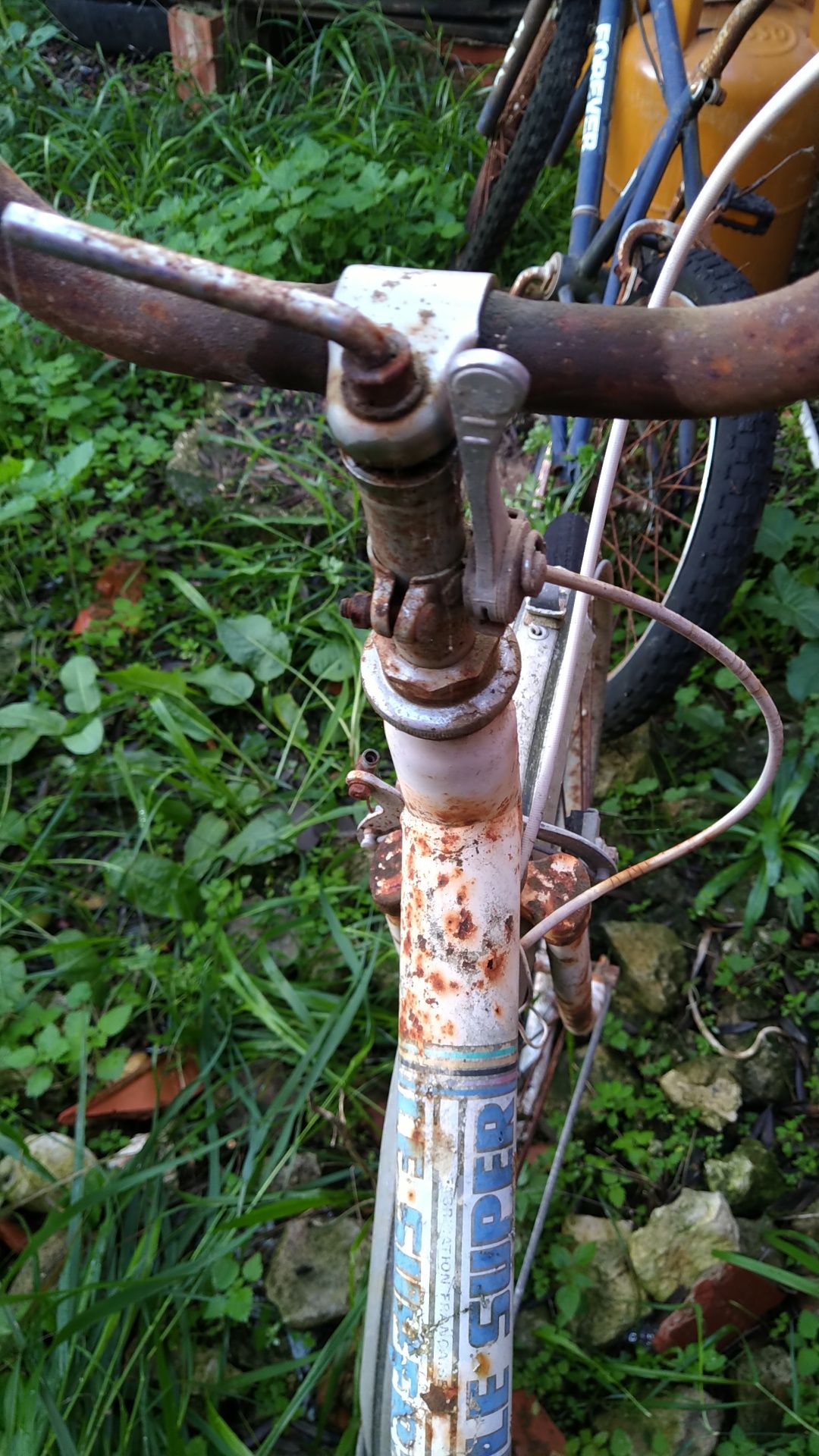 Bicicleta antiga dobrável le super