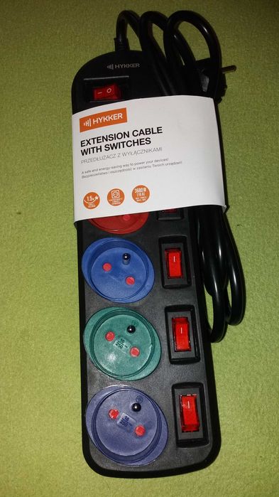 Przedłużacz z osobnymi wyłącznikami Hykker 1,5m 5 gniazd