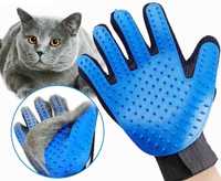 Перчатка для вычесывания шерсти для кошек и собак True Touch
