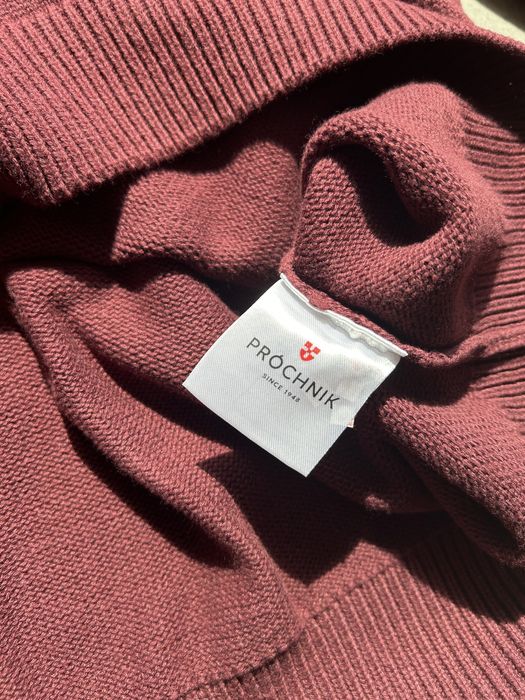Burgundowy sweter męski
