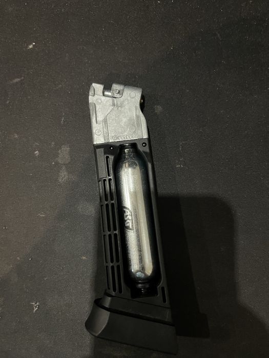 Pistolet na gaz SP-01 SHADOW