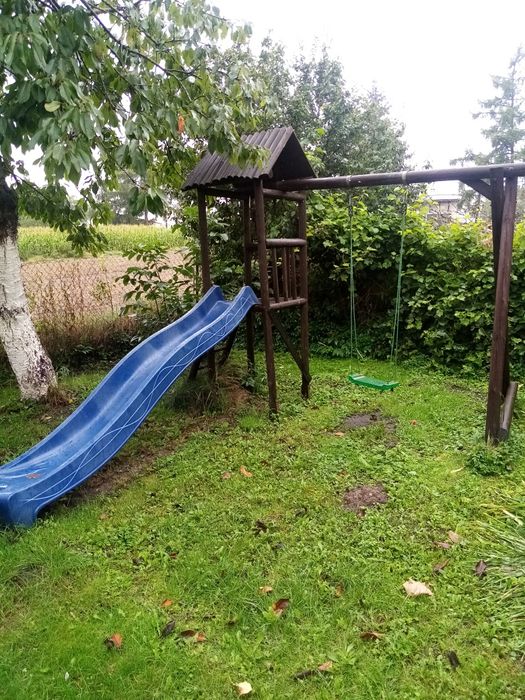Sprzedam plac zabaw