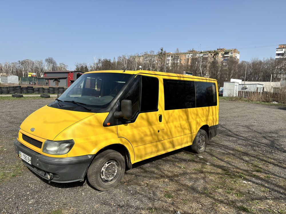 Ford Transit 2.0 дизель 8місць