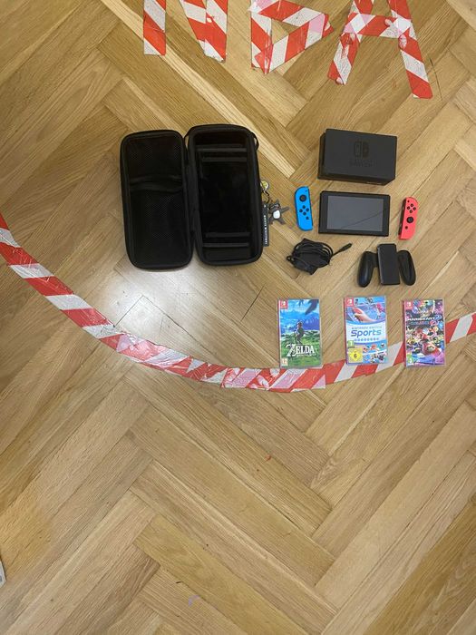 Nintendo Switch - stan bardzo dobry +3 gry +pokrowiec