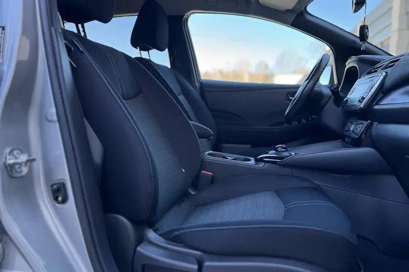 Продам nissan leaf N-Connecta