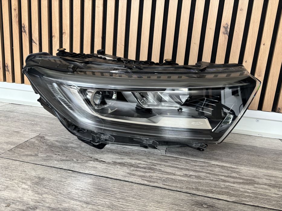 Ford Connect Mk3 lampa prawy przod Full led europa