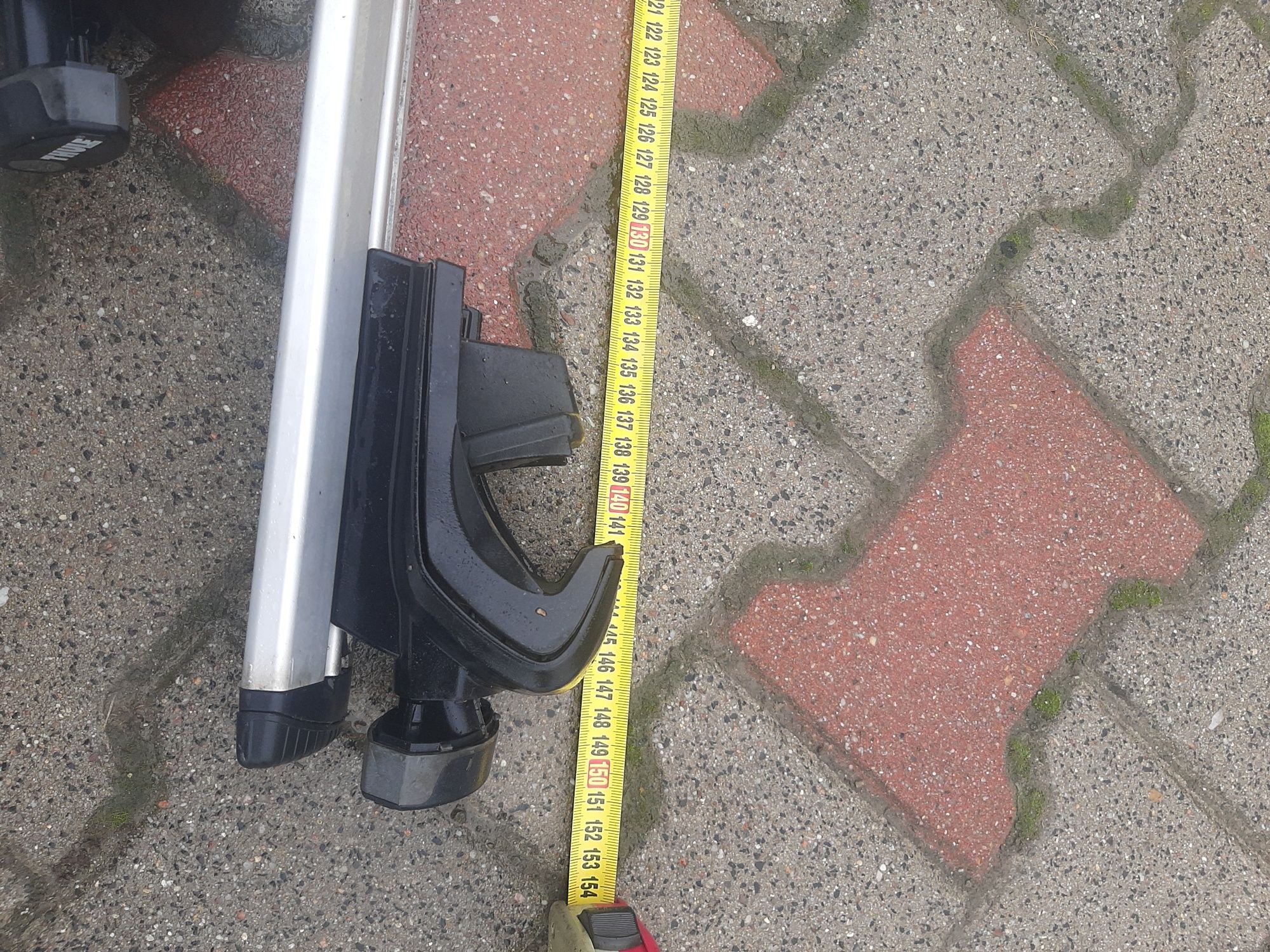 Thule belki dachowe  bus 150cm