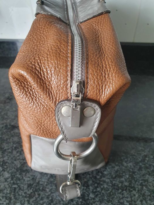 Bolsa em pele genuína