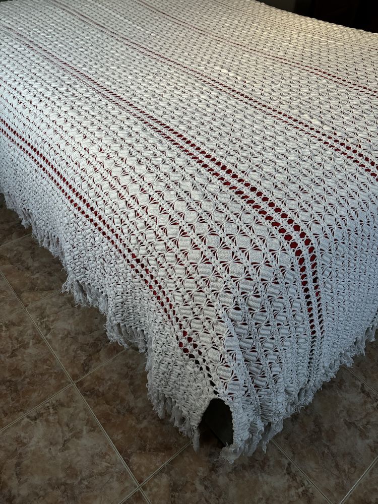 Colcha de renda manual com 220x235
