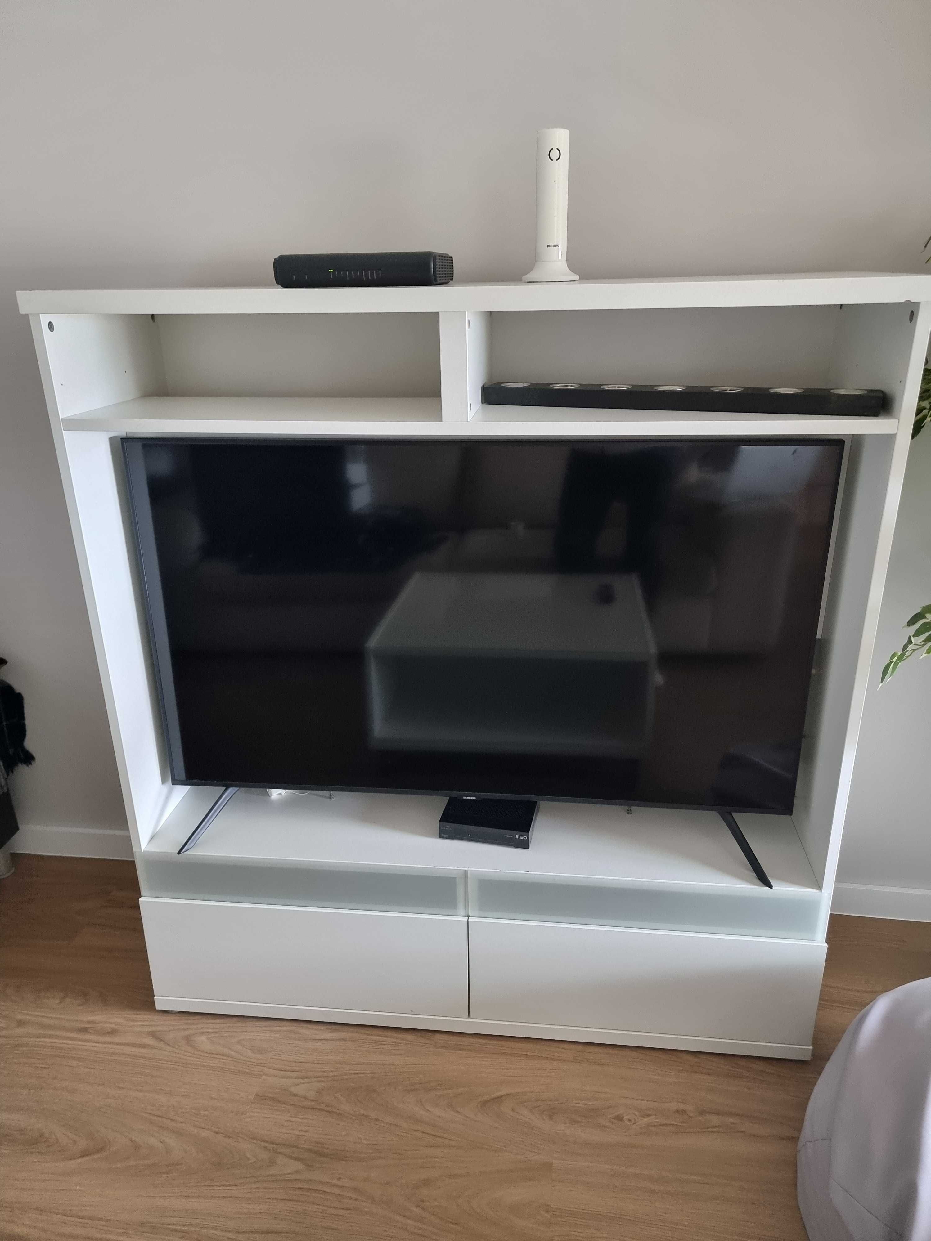 Móvel para TV até 55'' com arrumação