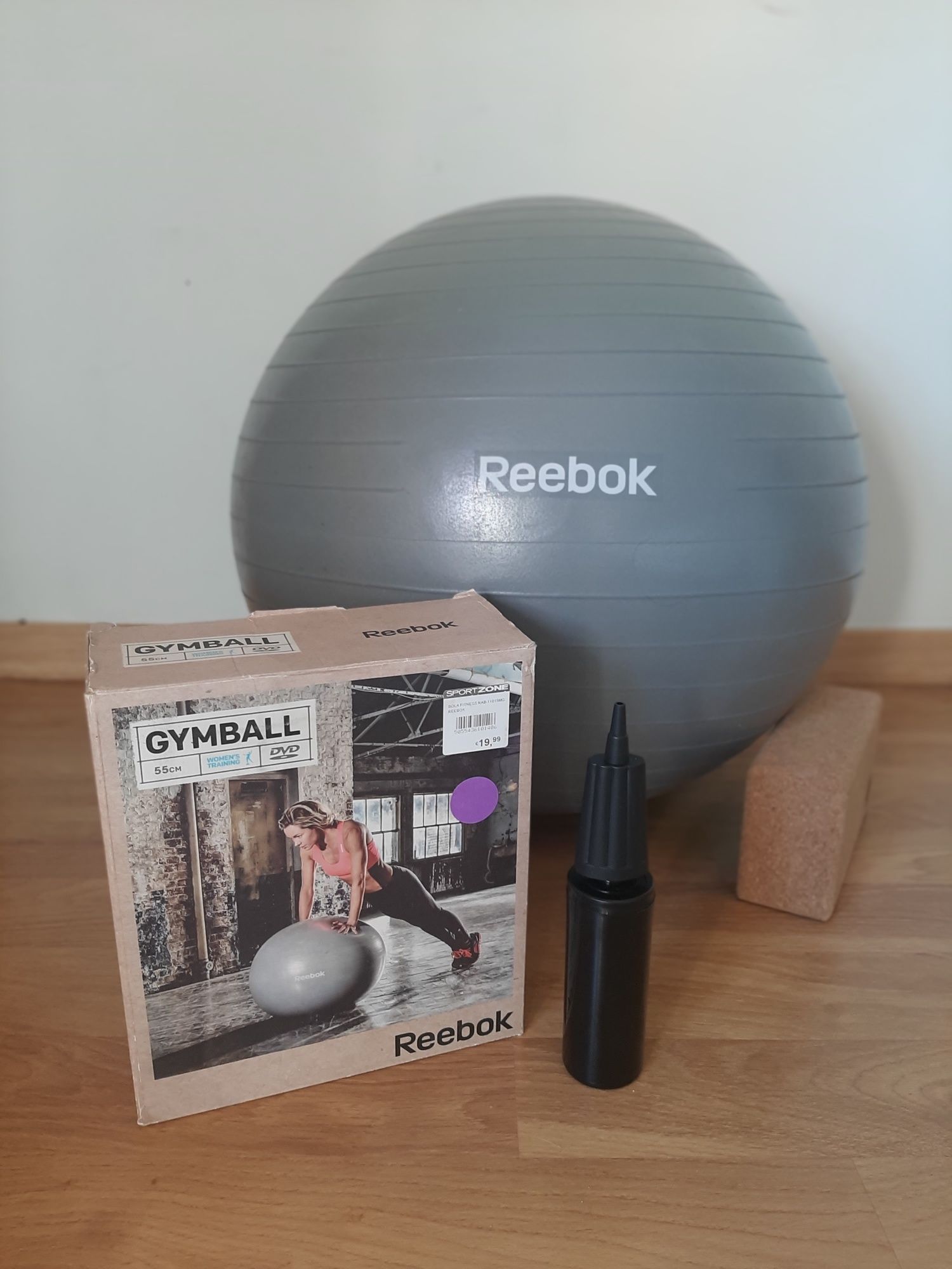 Bola de exercício da marca Reebok