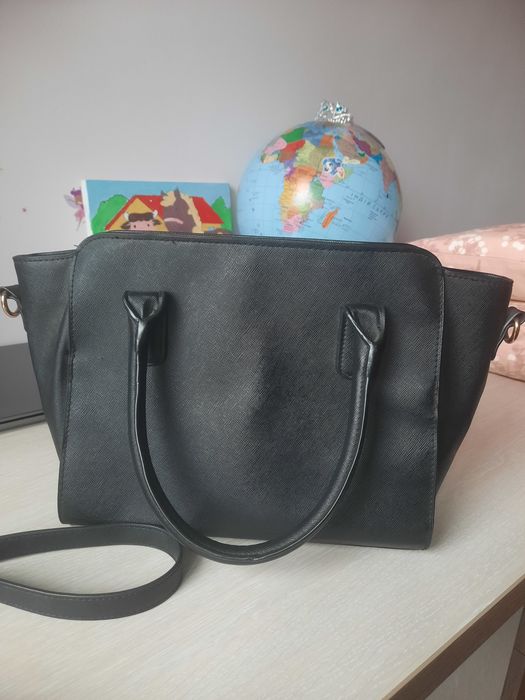 Сумка від фірми F&F