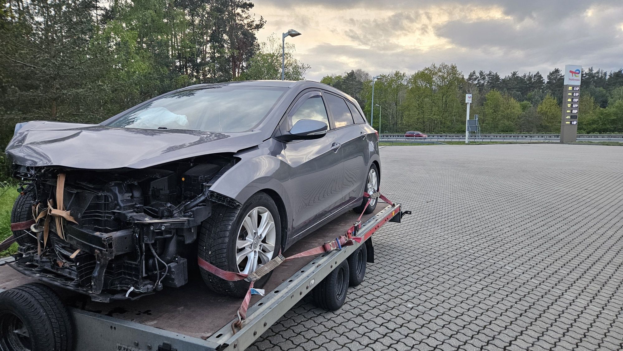 Hyundai i30 1.4 2014 kod lakieru ZAR