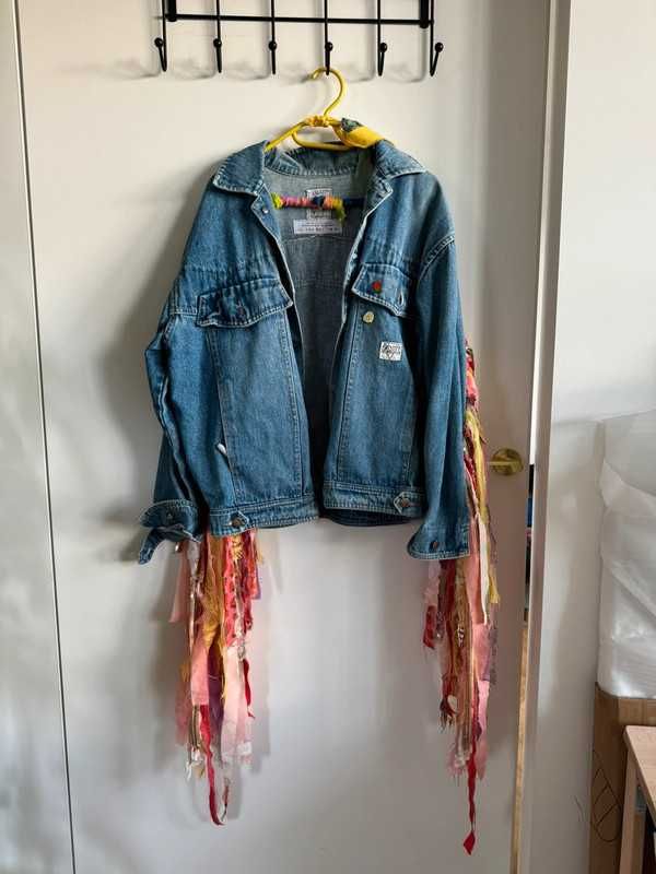 Customowa kurtka jeansowa Jackob Buczyński x Lipton - unikat