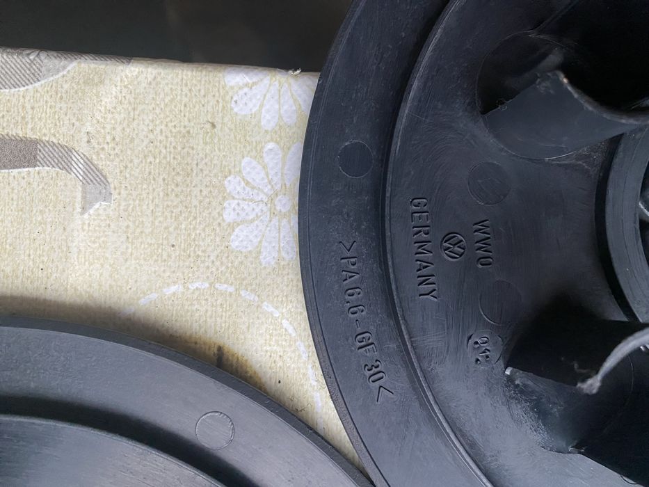 Блокування керма 8200604932 Renault Megane 3,Scenik 3 .ковпак колеса