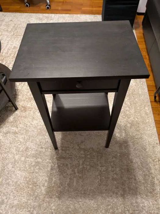 Ikea HEMNES Mesa de cabeceira preta