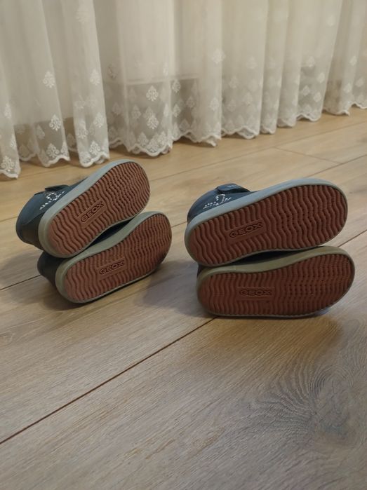 Buciki Geox 2 pary rozmiar 22 dla bliźniaczek