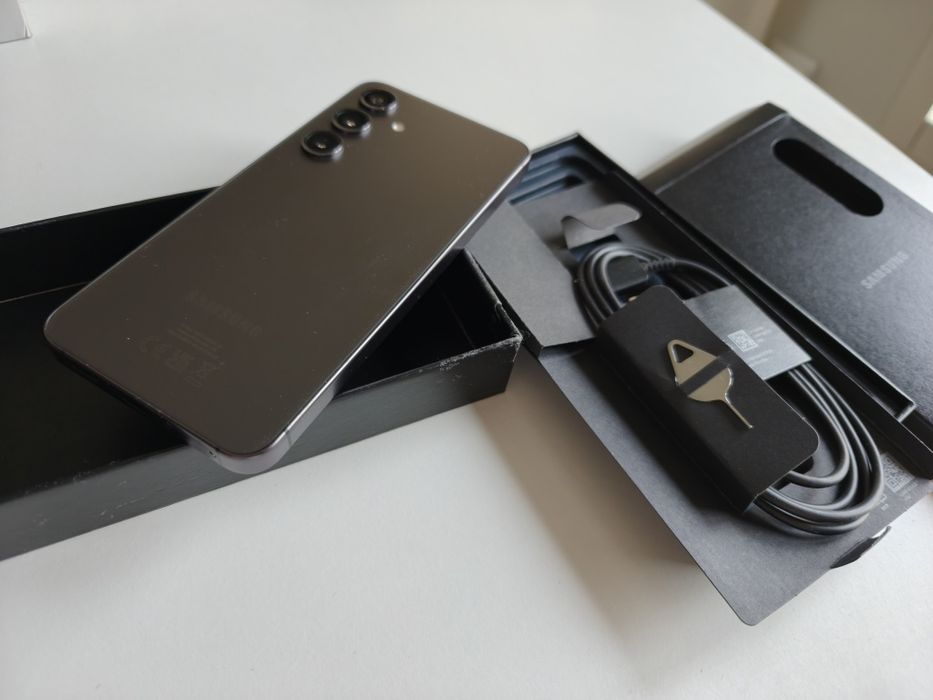 Samsung S24 8/256Gb Onyx Black