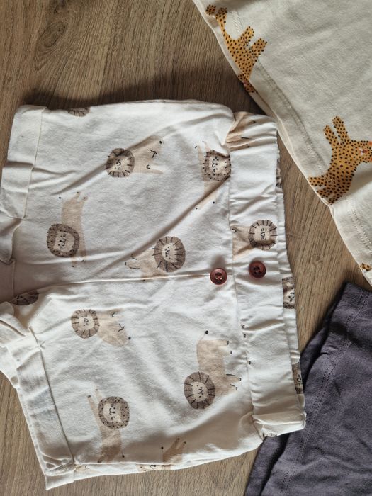 2 bluzeczki z krótkim rękawem  i krótkie spodenki niemowlęce sinsay