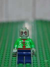 F0453. Figurka LEGO Super Heroes - sh837 Drax - Holiday Sweater