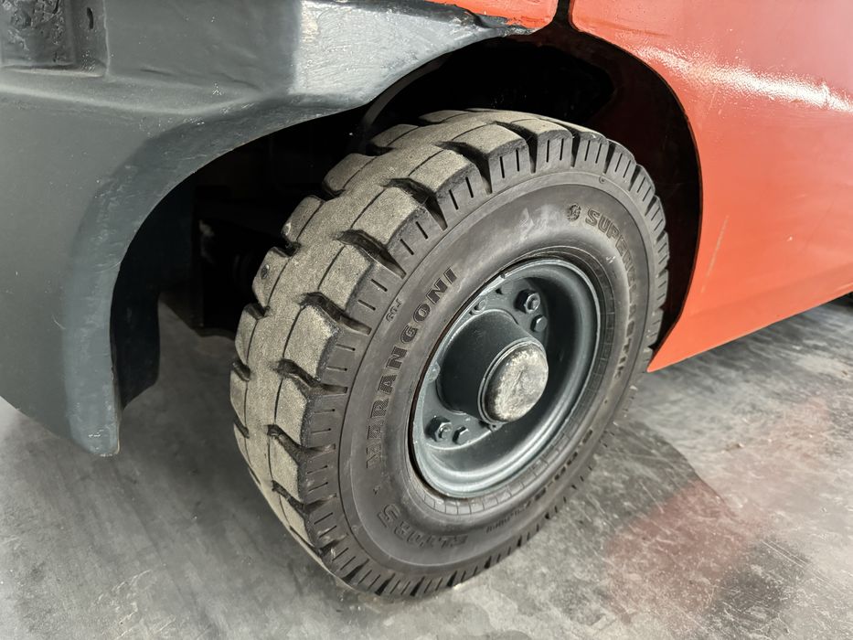 Продаж навантажувача TOYOTA 02-8FGF15, 2009 року в ідеальному стані!