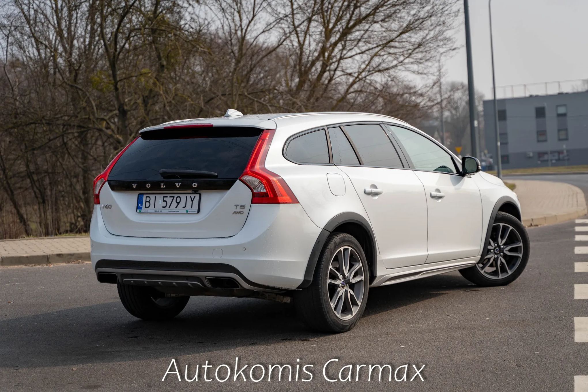 Volvo V60 Cross Country 2.5T5 AWD 254KM