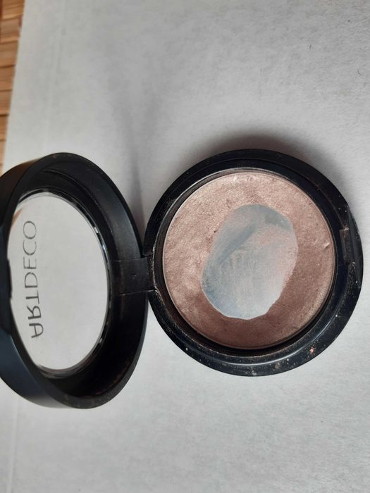 Cień do oczu ARTDECO Sunshine Eyeshadow, 21  Sand Beach, beżowy