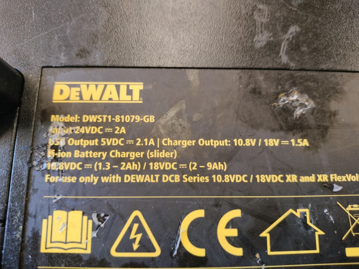 Radio budowlane DeWalt DWST1-81079-GB radio DeWalt akumulatorowe radio
