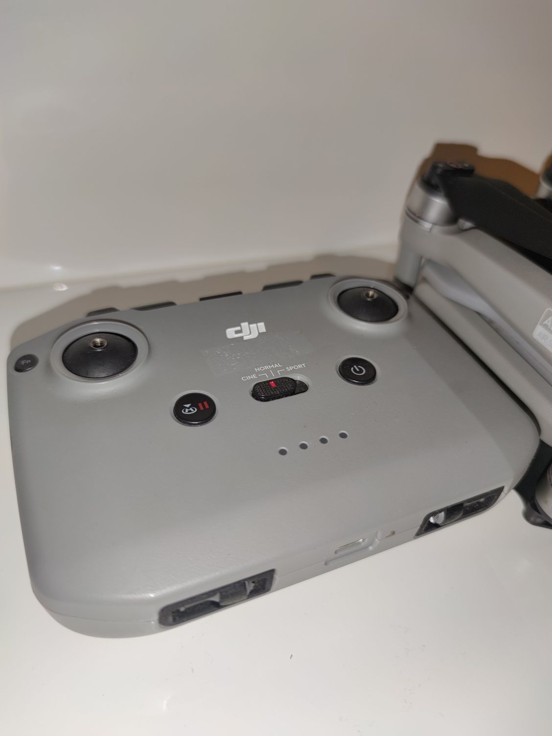 DJI Air 2S (sem bateria mas com carregador)