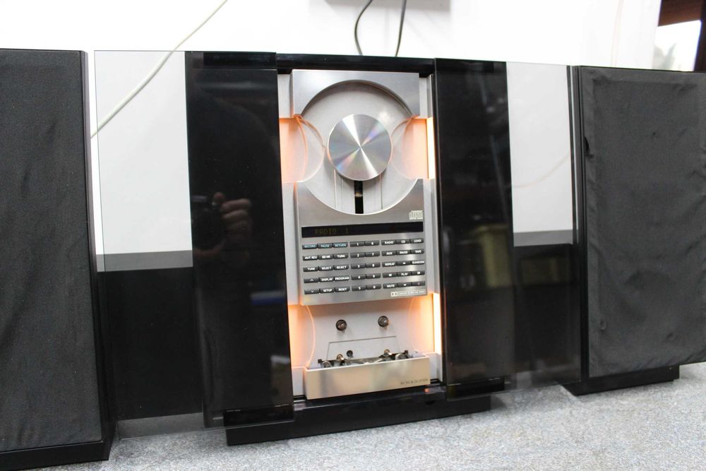Wieża Bang & Olufsen