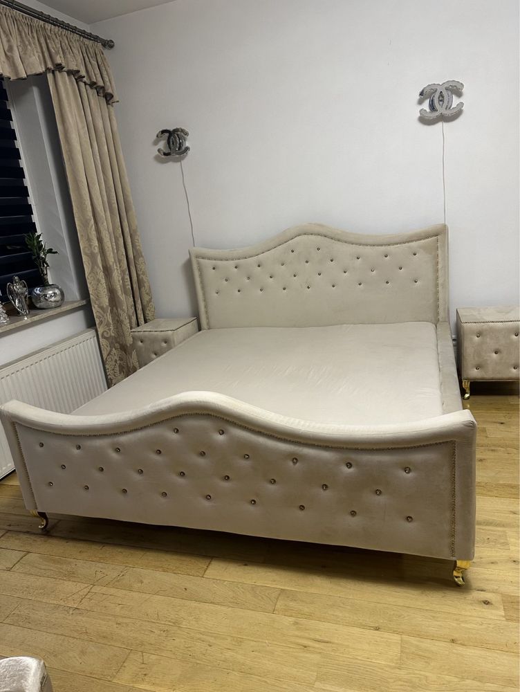 Łóżko w stylu Glamour 180×200 z pojemnikiem na pościel