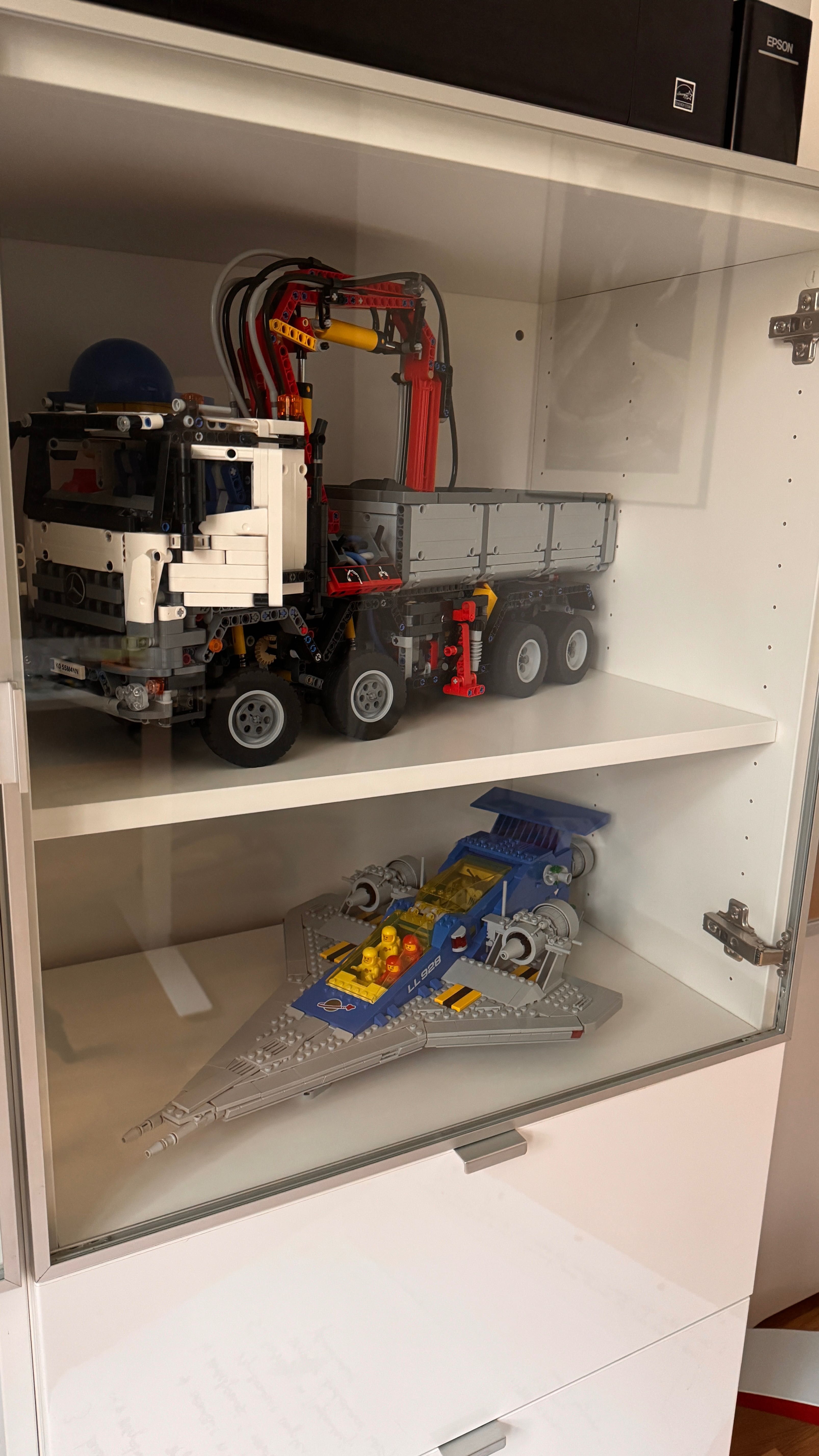 Lego Technic 42043 Mercedes Arocs stan idealny zbudowany w 2025